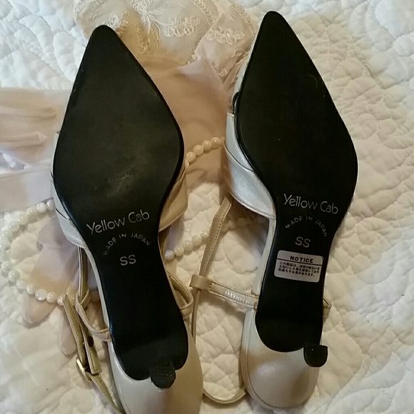 Yellow Cab Women's Dressy Shoes - Picture 3 of 8
